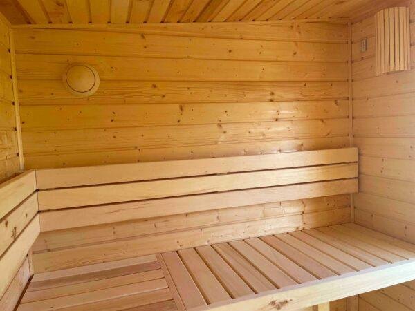 Jesenice_Zahradni-venkovni-sauna-08 Jesenice_Zahradní venkovní sauna-08 www.vsaune.cz