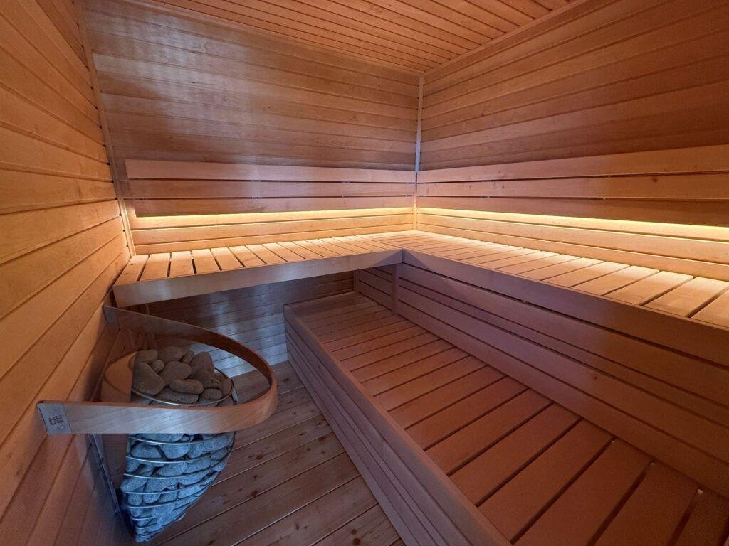 Vimperk-klasická venkovní sauna s odpočívárnou
